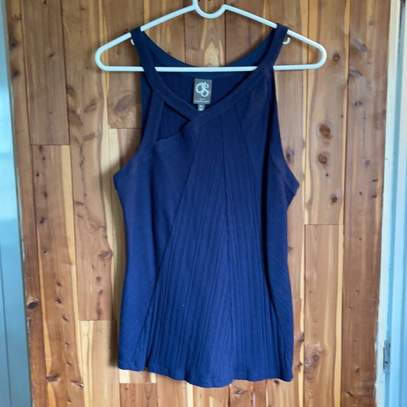 One September Geometric Tank - Picture 1 of 1